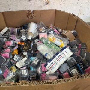 Cosmetics and Beauty Pallet: 700-Unit Lot
