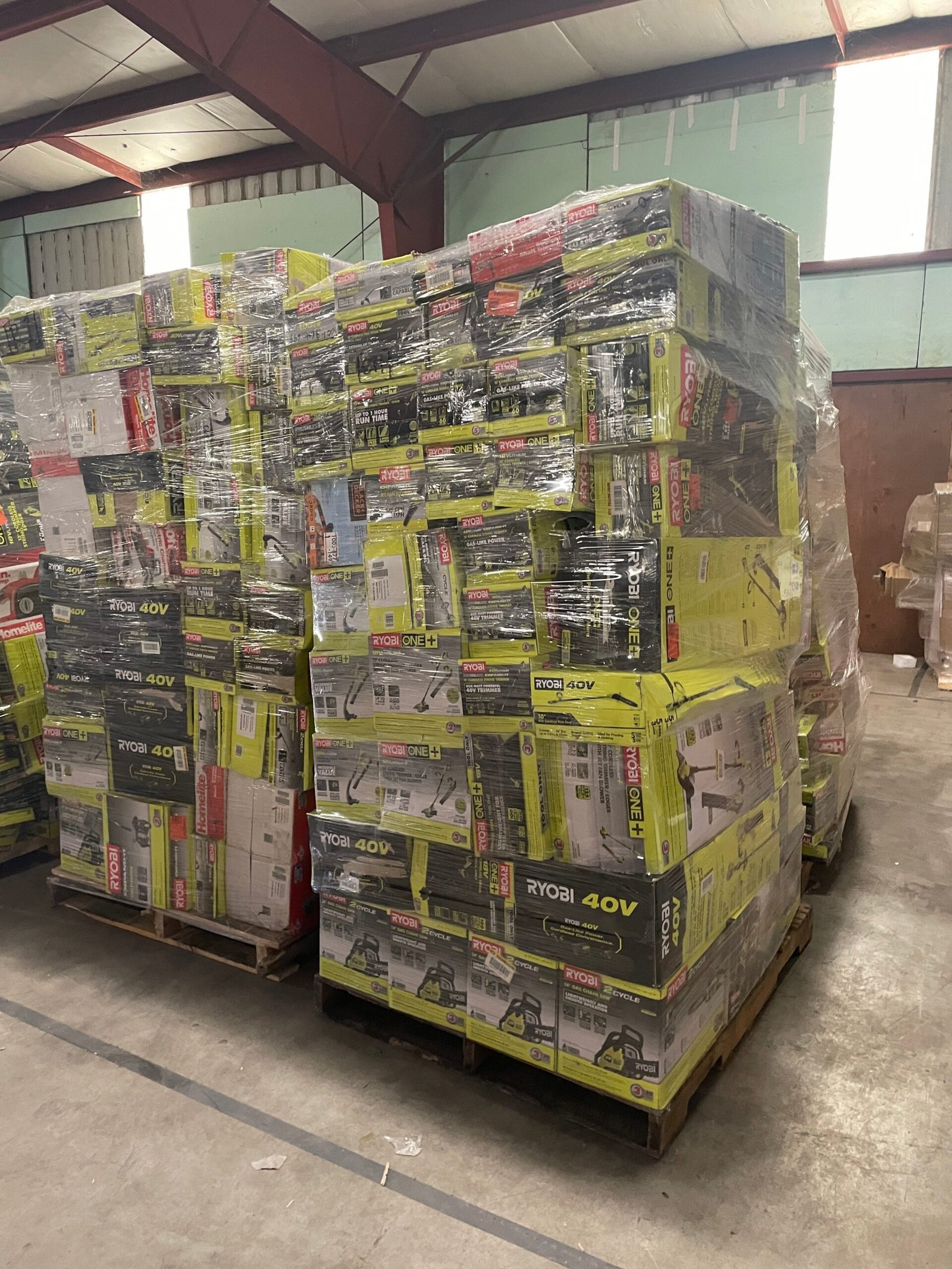 Ryobi Truckload: 60-Unit Lot Ryobi Truckload: 60-Unit Lot