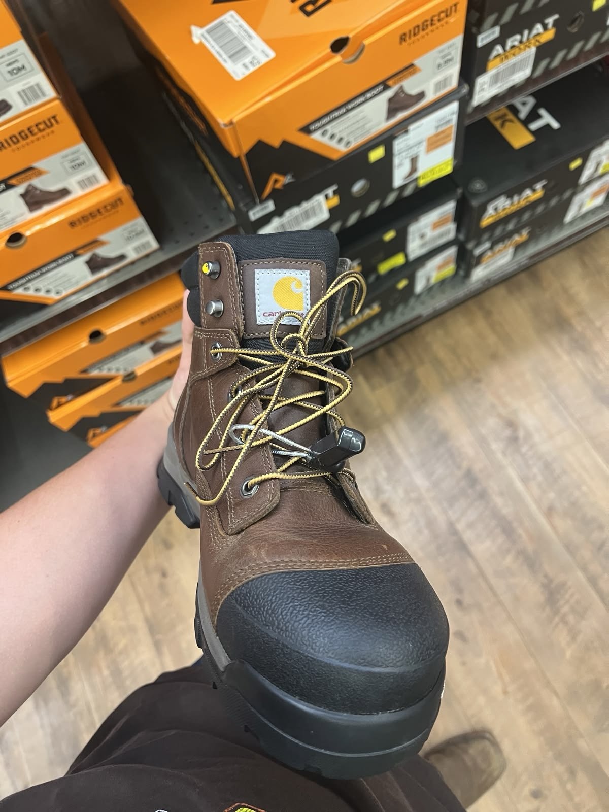 Apparel and Footwear Pallet (TMW-1138) Apparel and Footwear Pallet (TMW-1138)