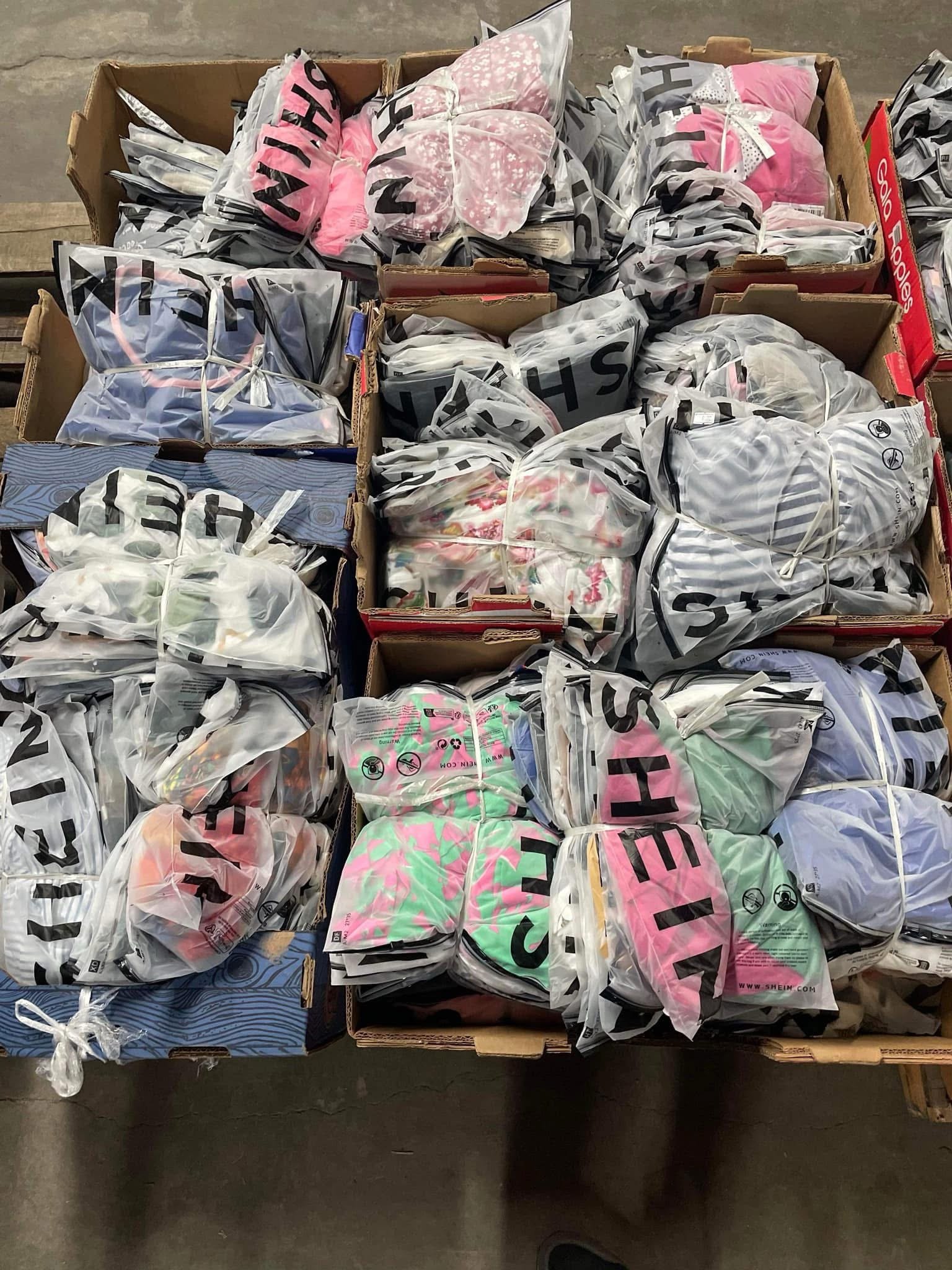Apparel and Footwear Pallet: 1,000-Unit Lot (TMW-1290) Apparel and Footwear Pallet: 1,000-Unit Lot (TMW-1290)