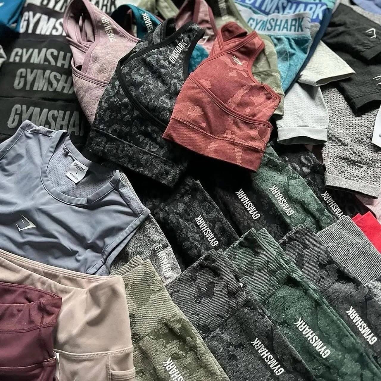 Apparel and Footwear Pallet: 275-Unit Lot Apparel and Footwear Pallet: 275-Unit Lot