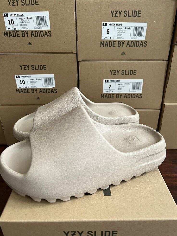 Apparel and Footwear Pallet (TMW-1286) Apparel and Footwear Pallet (TMW-1286)