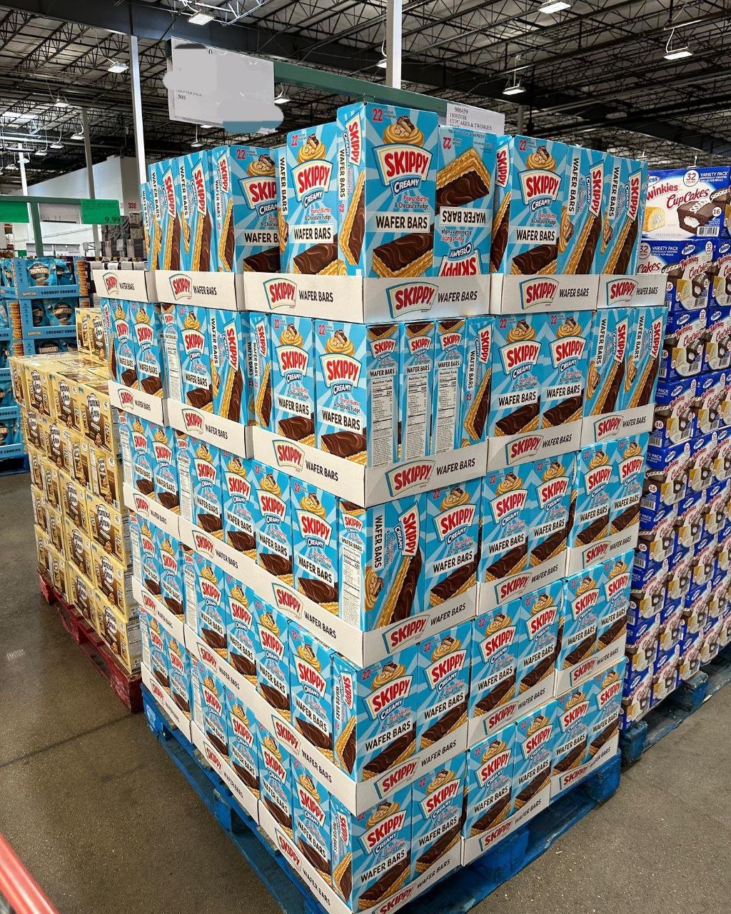 General Merchandise Pallet: 250-Unit Lot (TMW-1096) General Merchandise Pallet: 250-Unit Lot (TMW-1096)