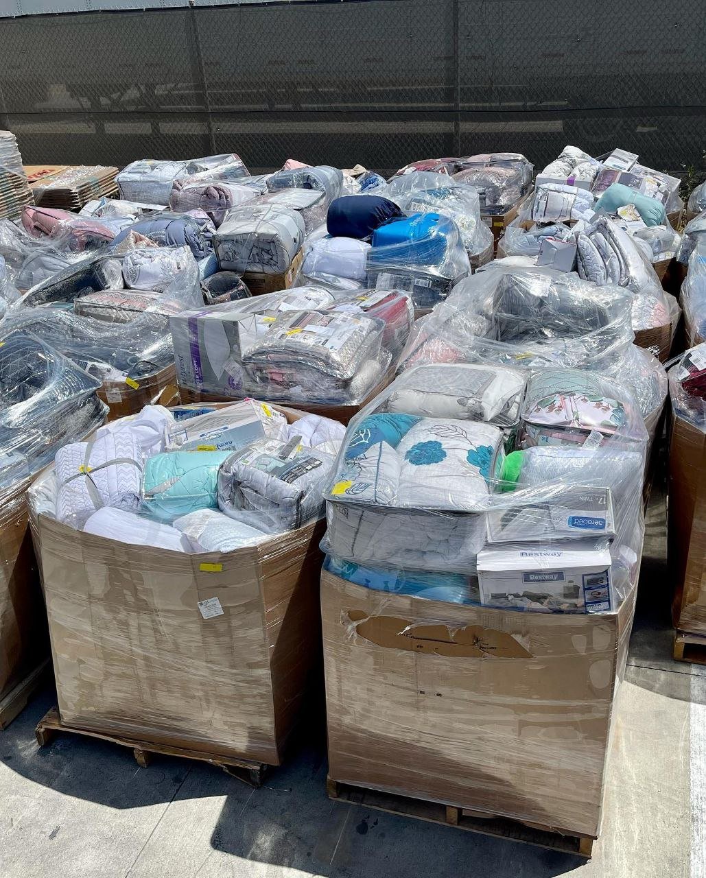 Home and Kitchen Pallet: 300-Unit Lot (TMW-1113) Home and Kitchen Pallet: 300-Unit Lot (TMW-1113)