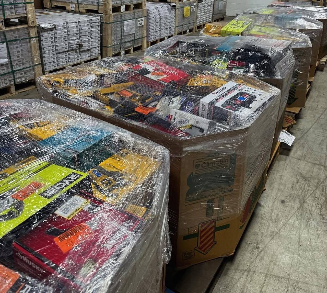 Tools and Hardware Pallet (TMW-1047) Tools and Hardware Pallet (TMW-1047)