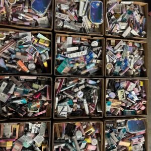Cosmetics and Beauty Pallet: 200-Unit Lot (TMW-1064)