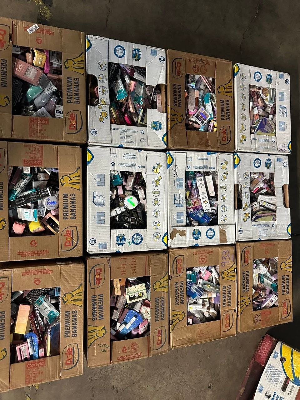 Cosmetics and Beauty Pallet: 200-Unit Lot (TMW-1064) Cosmetics and Beauty Pallet: 200-Unit Lot (TMW-1064)