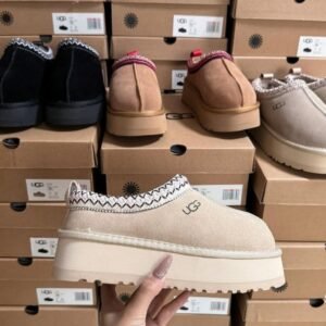Apparel and Footwear Pallet (TMW-1051)
