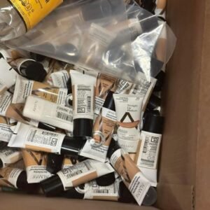 Cosmetics and Beauty Pallet: 200-Unit Lot (TMW-1159)