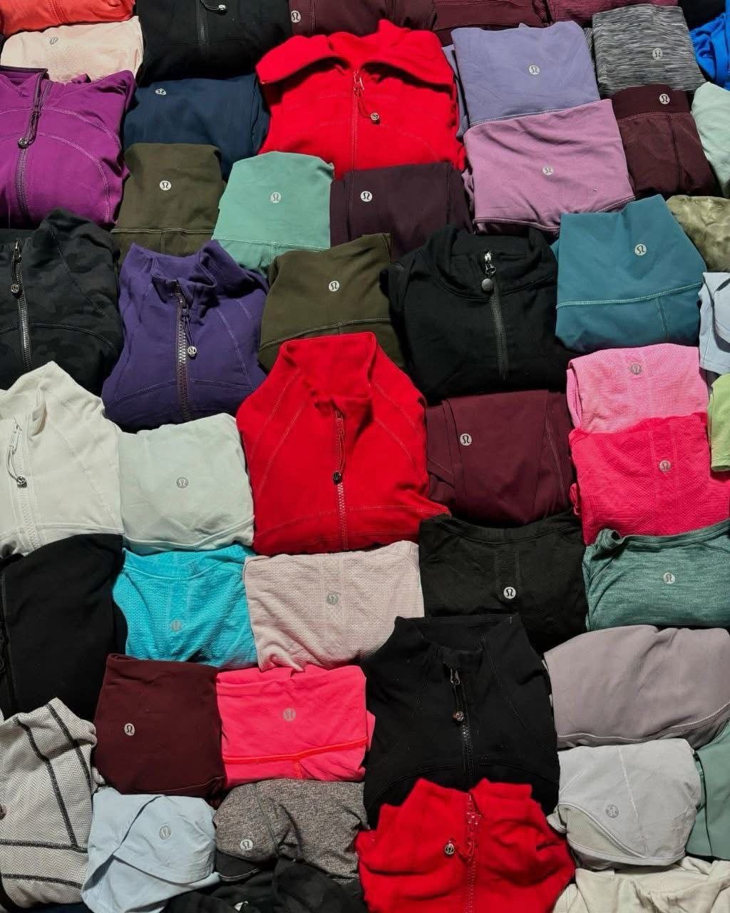 Lululemon Pallet: 200-Unit Lot Lululemon Pallet: 200-Unit Lot