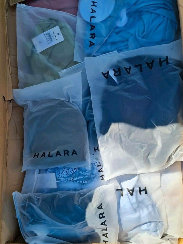 Apparel and Footwear Pallet: 300-Unit Lot (TMW-1187) Apparel and Footwear Pallet: 300-Unit Lot (TMW-1187)